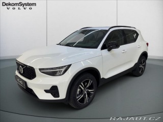 Volvo XC40 2,0 B3 FWD Plus Dark 3344 2025