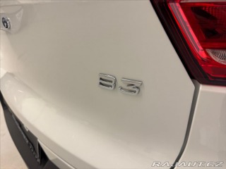 Volvo XC40 2,0 B3 FWD Plus Dark 3344 2025