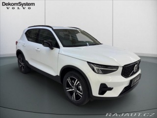 Volvo XC40 2,0 B3 FWD Plus Dark 3344 2025