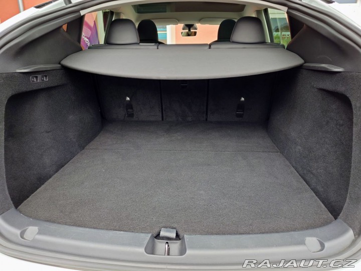 Tesla Model Y Long Range D.M  378 KW BE 2023