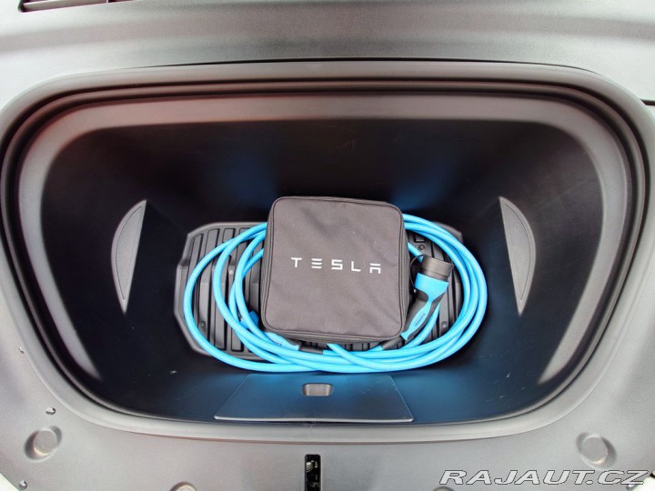 Tesla Model Y Long Range D.M 378 REZER 2023