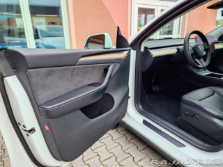 Tesla Model Y Long Range Dual Motor 378 2023