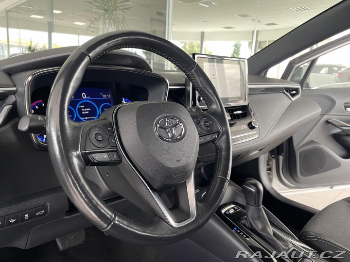 Toyota Corolla 1,8 Hybrid*SPORT*REZERVAC 2022