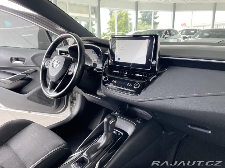 Toyota Corolla 1,8 Hybrid*SPORT*REZERVAC 2022