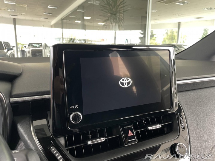 Toyota Corolla 1,8 Hybrid*SPORT*REZERVAC 2022