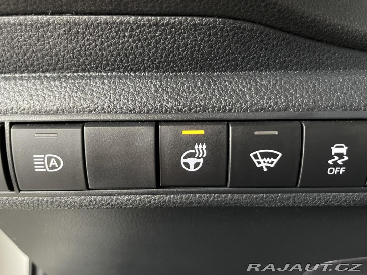 Toyota Corolla 1,8 Hybrid*SPORT*REZERVAC 2022