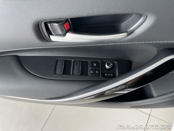 Toyota Corolla 1,8 Hybrid*SPORT*REZERVAC 2022
