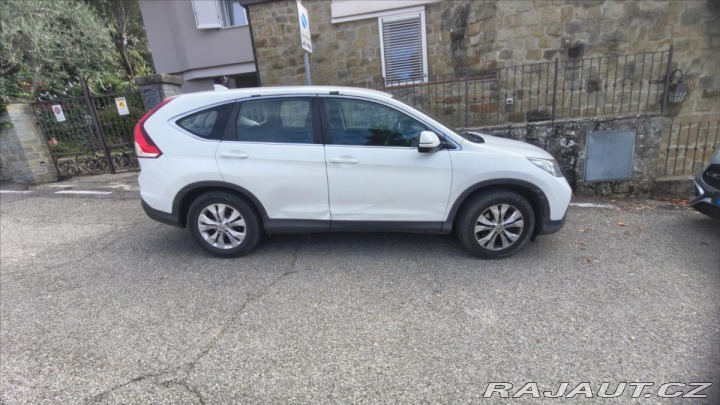 Honda CR-V 2,2 i-DTEC 4x4 Tažné bez 2015