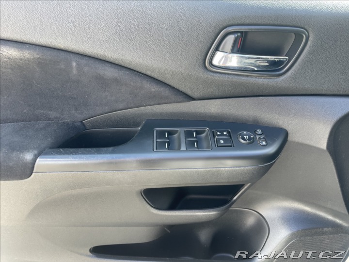 Honda CR-V 2,2 i-DTEC 4x4 Tažné Klim 2015