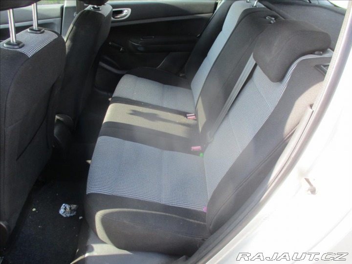 Peugeot 307 1,6 i 16V Klimatronic, Ta 2006