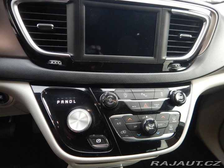 Chrysler Pacifica 3.6l, 7 MÍST, DIGIKLIMA 2019