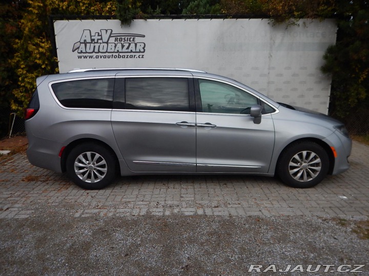 Chrysler Pacifica 3.6l, 7 MÍST, DIGIKLIMA 2019