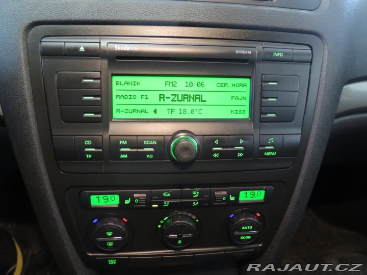 Škoda Octavia 1.6FSI,klima,výhřev,topen 2006