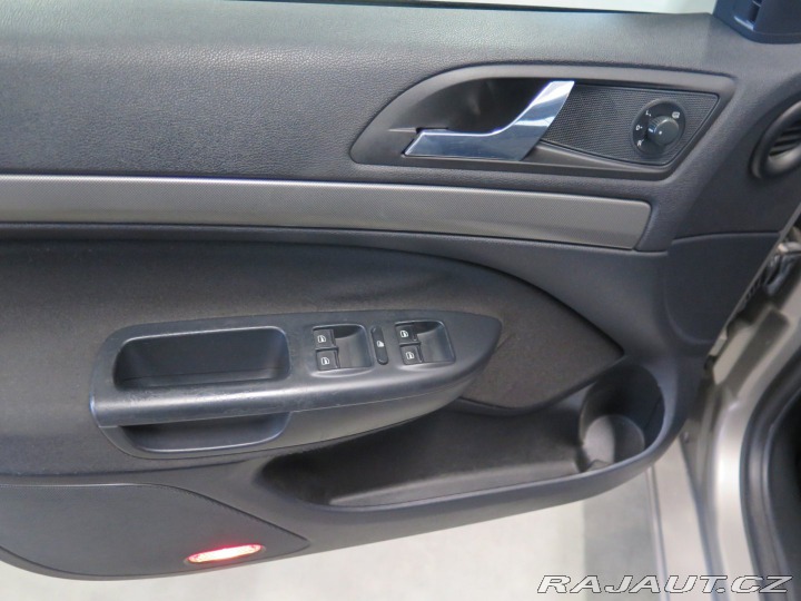 Škoda Octavia 1.6FSI,klima,výhřev,topen 2006