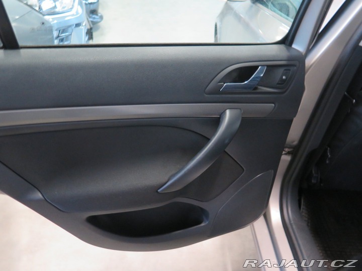 Škoda Octavia 1.6FSI,klima,výhřev,topen 2006