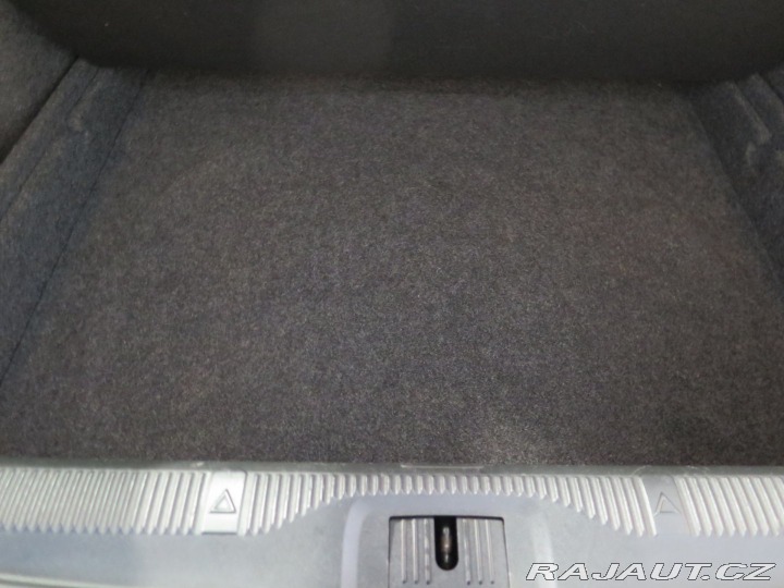 Škoda Octavia 1.6FSI,klima,výhřev,topen 2006