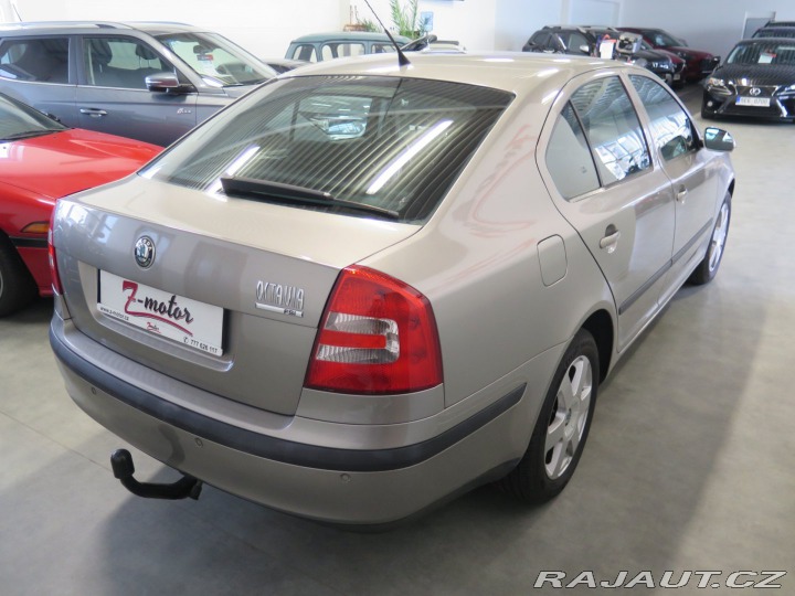 Škoda Octavia 1.6FSI,klima,výhřev,topen 2006