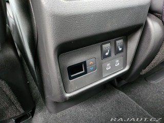 Nissan X-Trail Tekna 5 míst + BOSE 2025