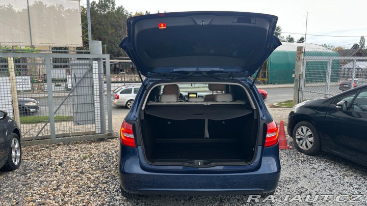 Mercedes-Benz B B200i 115kW *ALU*Kůže*PDC 2011