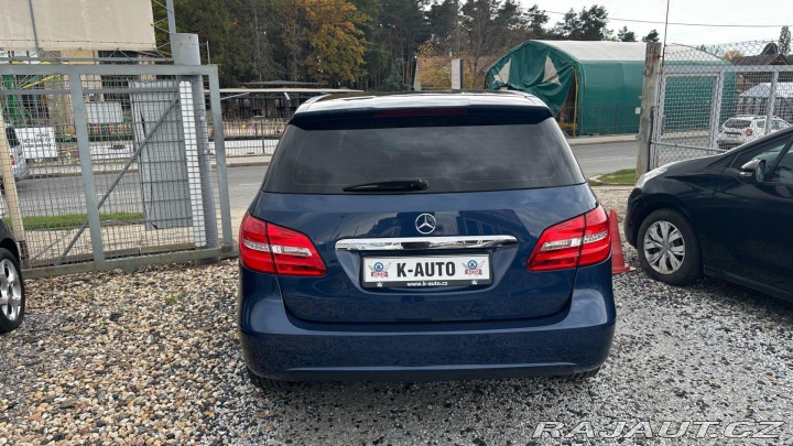 Mercedes-Benz B B200i 115kW *ALU*Kůže*PDC 2011