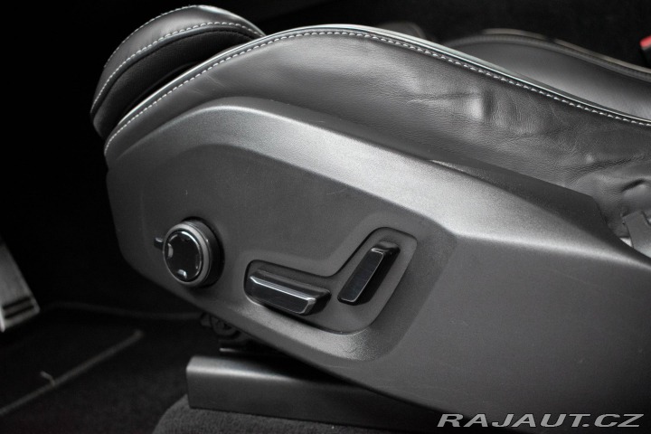 Volvo XC60 D5*REZERVACE* 2019