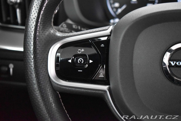 Volvo XC60 D5 173kW*AWD R-DESIGN*ACC 2019