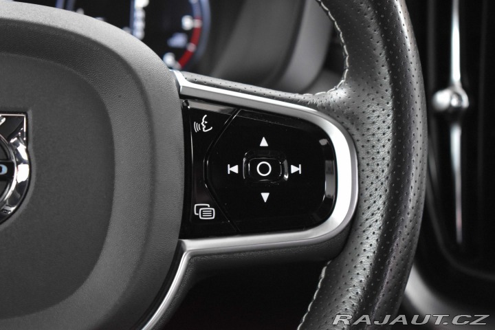 Volvo XC60 D5*REZERVACE* 2019