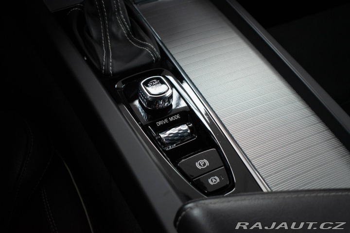 Volvo XC60 D5*REZERVACE* 2019