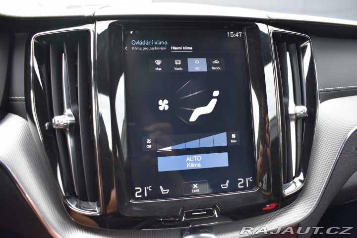 Volvo XC60 D5*REZERVACE* 2019