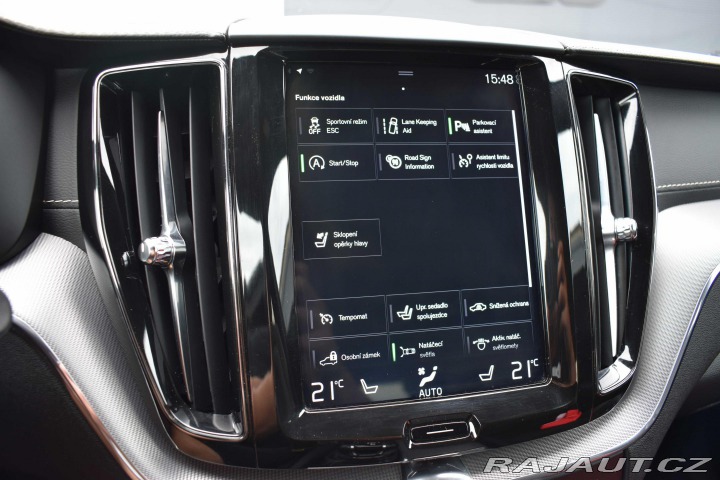 Volvo XC60 D5*REZERVACE* 2019