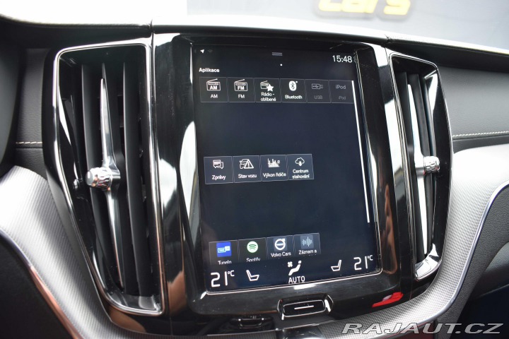 Volvo XC60 D5*REZERVACE* 2019