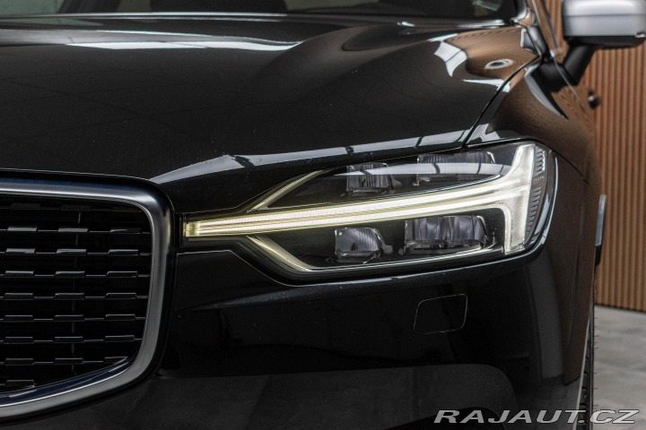 Volvo XC60 D5*REZERVACE* 2019