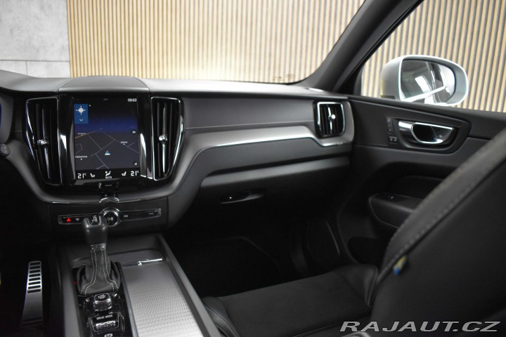 Volvo XC60 D5*REZERVACE* 2019