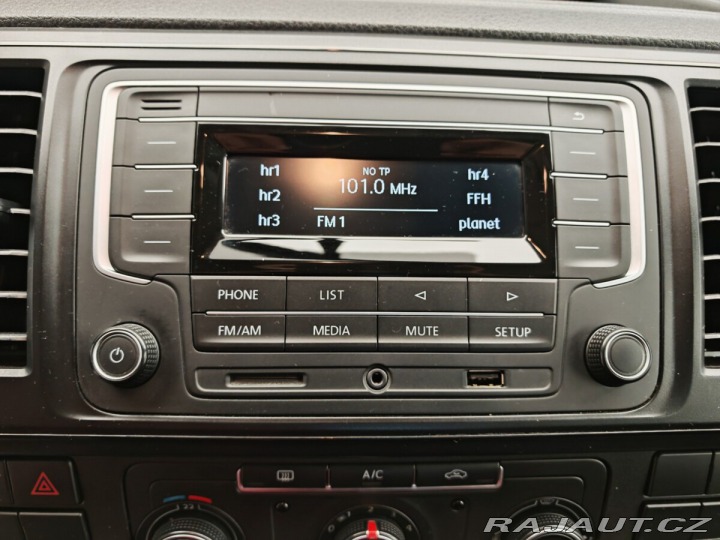 Volkswagen Transporter 2,0Tdi Man , 8míst 2016