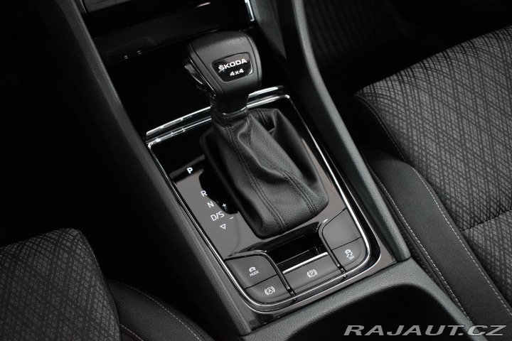 Škoda Karoq 2.0TDI 4x4*REZERVACE* 2023