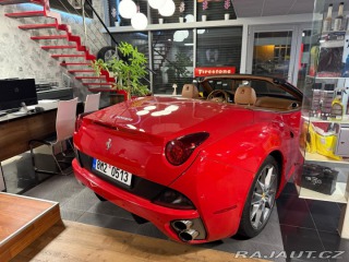 Ferrari California 2012