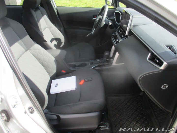 Toyota Corolla Cross 2,0 AC STYLE TECH  HEV 4x 2024