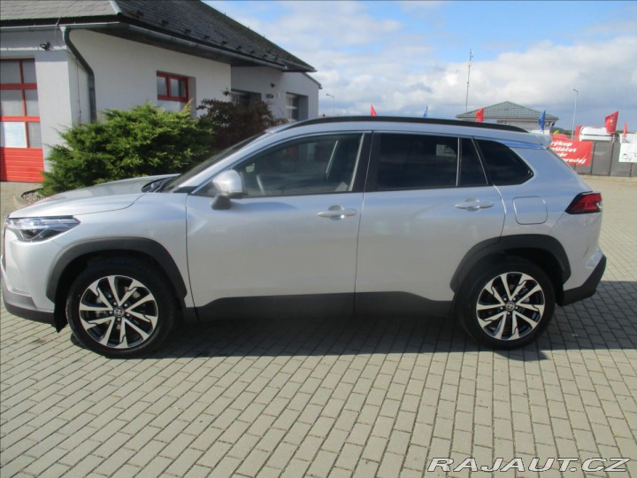 Toyota Corolla Cross 2,0 AC STYLE TECH HEV 4x 2024