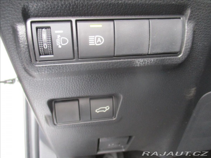 Toyota Corolla Cross 2,0 AC STYLE TECH HEV 4x 2024