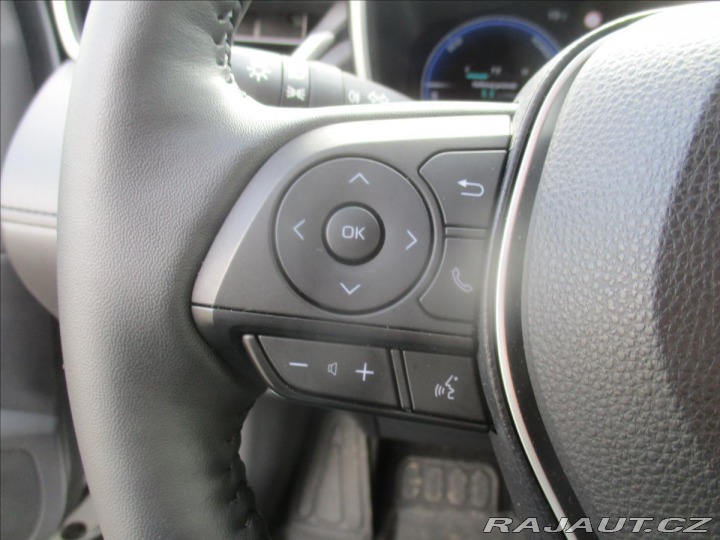 Toyota Corolla Cross 2,0 AC STYLE TECH HEV 4x 2024