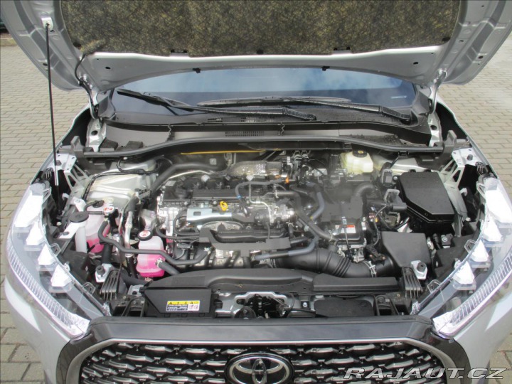 Toyota Corolla Cross 2,0 AC STYLE TECH HEV 4x 2024