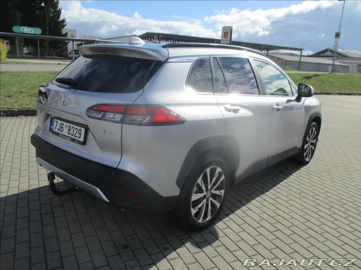 Toyota Corolla Cross 2,0 AC STYLE TECH HEV 4x 2024