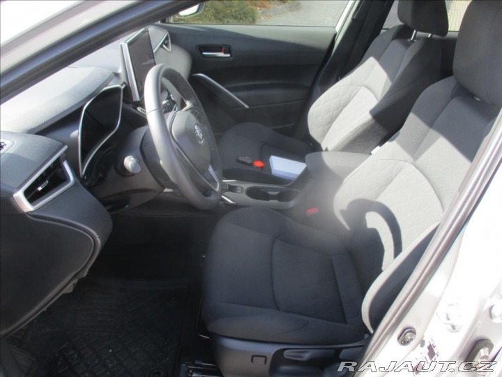 Toyota Corolla Cross 2,0 AC STYLE TECH HEV 4x 2024