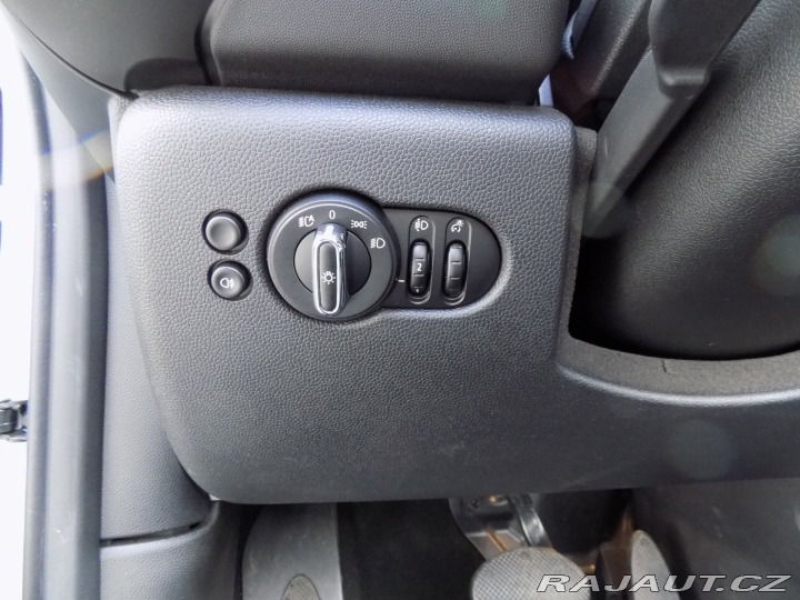 Mini Cooper 1.5i/El.střecha/1.Maj.ČR/ 2021