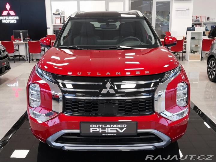 Mitsubishi Outlander 2.4 PHEV  INSTYLE 2025
