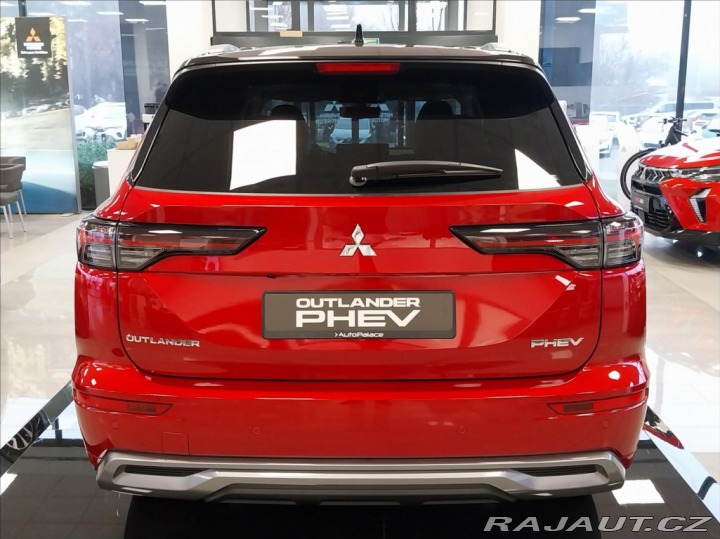 Mitsubishi Outlander 2.4 PHEV  INSTYLE 2025