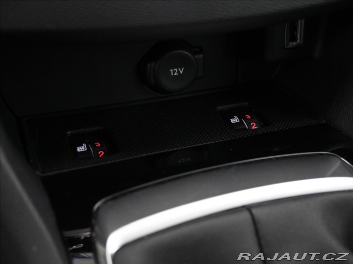 Peugeot 308 1,2 PT 96kW 1.maj.ČR 105t 2017