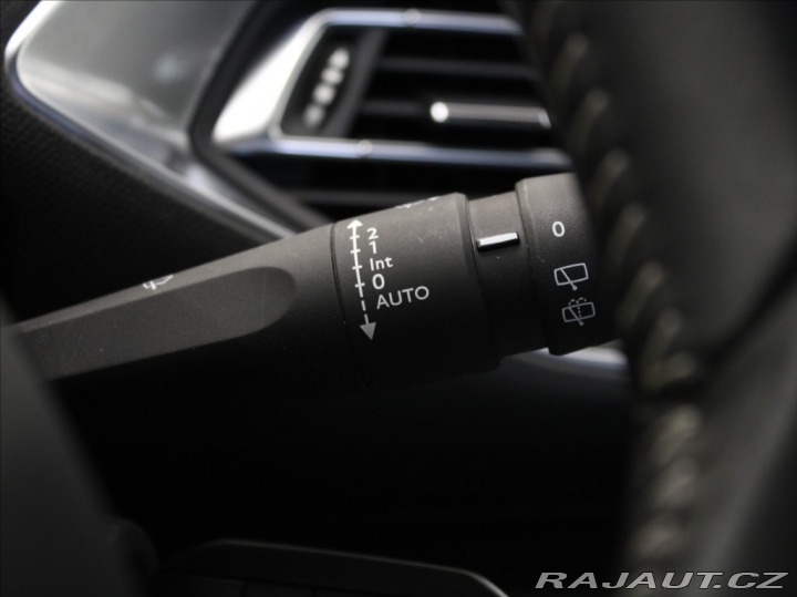 Peugeot 308 1,2 PT 96kW 1.maj.ČR 105t 2017