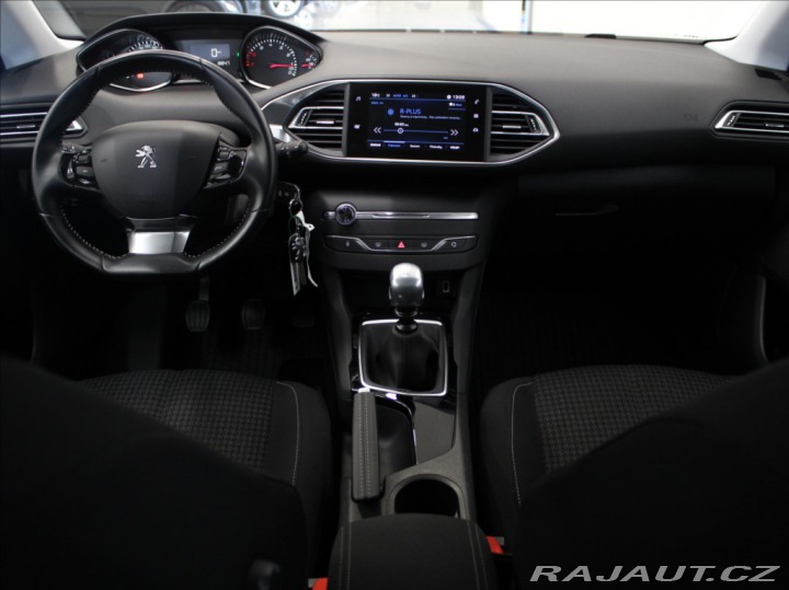 Peugeot 308 1,2 PT 96kW 1.maj.ČR 105t 2017