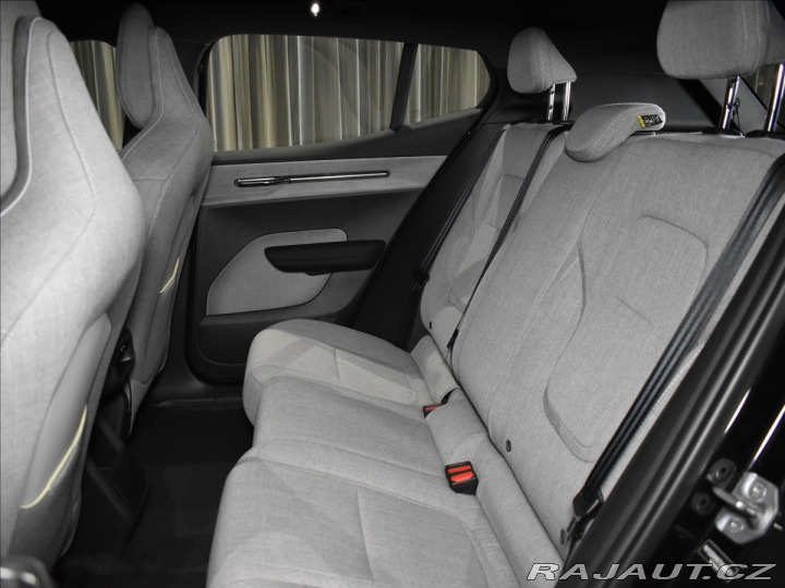 Volvo EX30 0,0 TwinMotorPerformance 2025